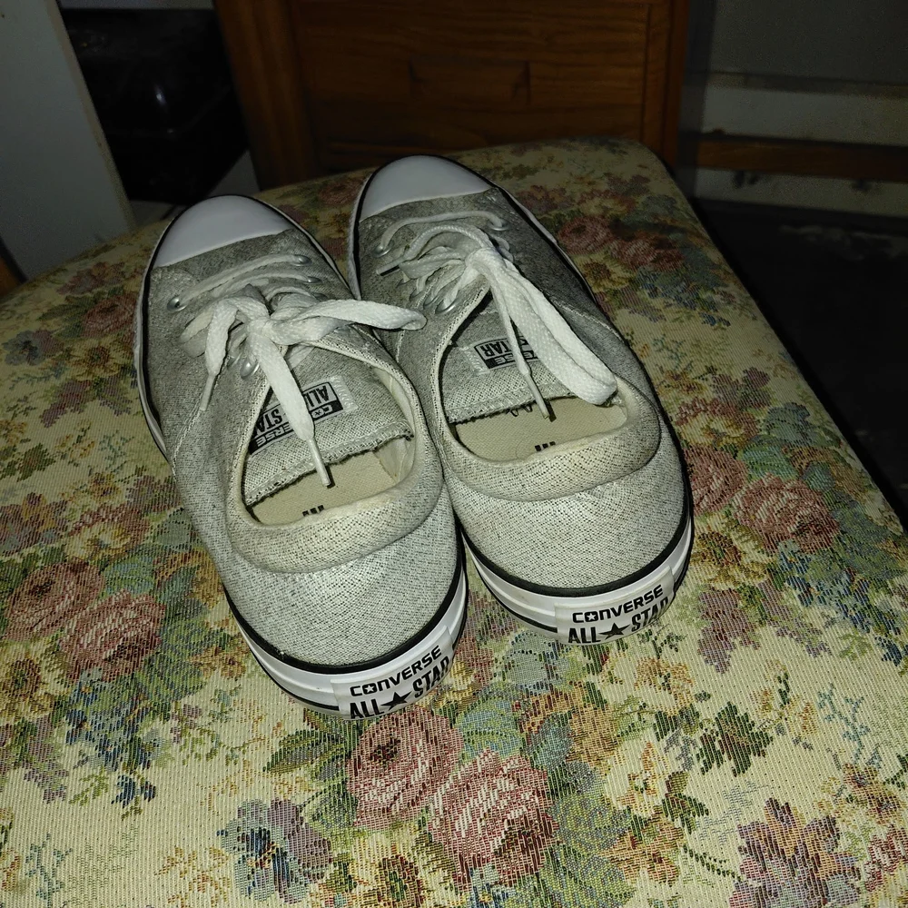 Converse Women's Chuck Taylor Canvas Low-Top Sneakers - Picture 2 of 2